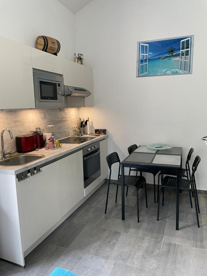Loft Exceptionnel A Wepion Avec Jacuzzi Exterieur L Ete Et Cabine Infrarouge Exterior photo